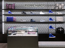 素材や内装、ライティングまで、ピエール・アルディ自身のこだわりがたっぷり詰まったニューヨーク店の店内